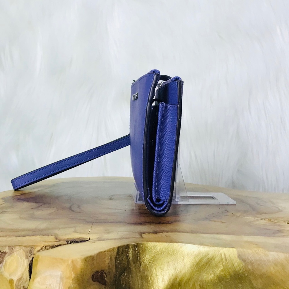 Michael Kors Jet Set Travel Double Zip Wristlet - Picture 3 of 8